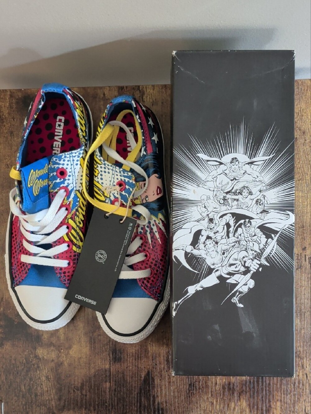 Converse Low-Top Sneakers in Blue, Red & Yellow — Wonder Woman Graphic - Picture 3 of 4